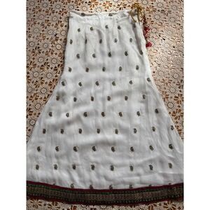 Embroidered Skirt‎ White Paisley Accents Tassel Detail Womens Skirt